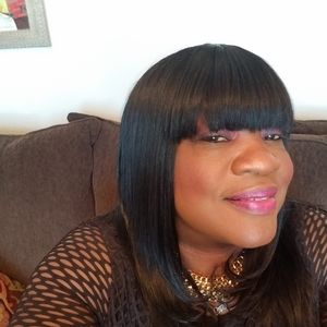 Meet your Posher, Marcia